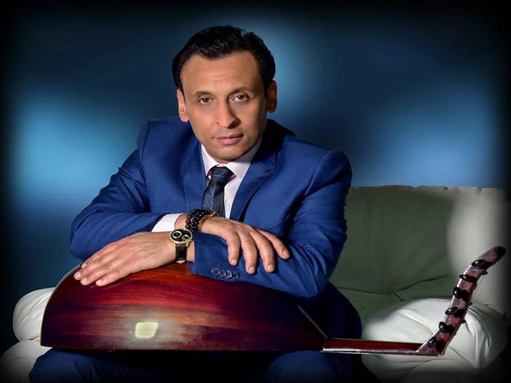 "وانت بتكتب كتابك" لمحمد الطوخي تتجاوز مليون مشاهدة على "فيسبوك" "وانت بتكتب كتابك" لمحمد الطوخي تتجاوز مليون مشاهدة على "فيسبوك"