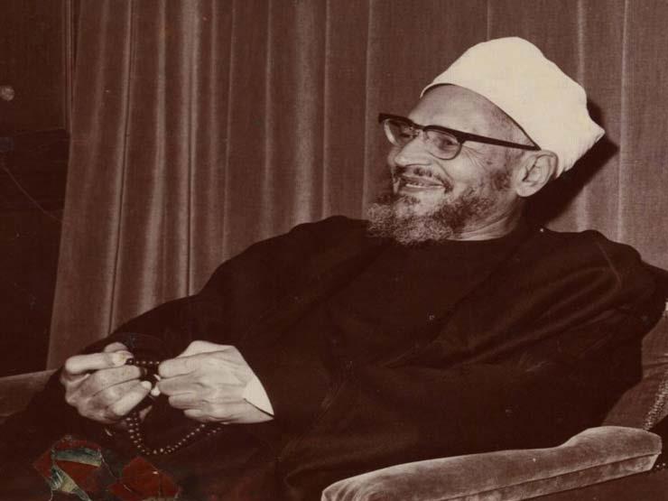 في ذكرى وفاة الشيخ عبدالحليم محمود.. الإمام الفيلسوف الذي استقال من الأزهر غاضبًا في ذكرى وفاة الشيخ عبدالحليم محمود.. الإمام الفيلسوف الذي استقال من الأزهر غاضبًا
