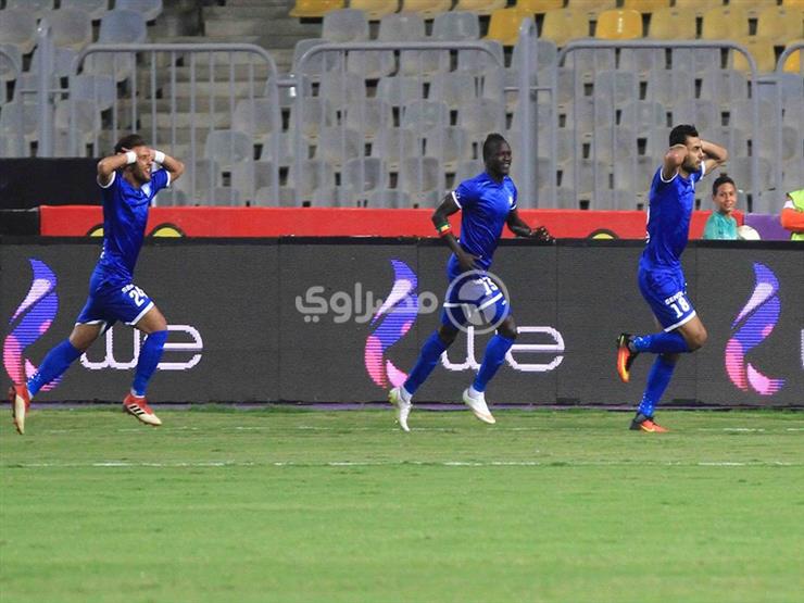 لاعب سموحة يكشف كواليس طرده أمام الزمالك.. والحكم يعلن السبب الحقيقي لاعب سموحة يكشف كواليس طرده أمام الزمالك.. والحكم يعلن السبب الحقيقي