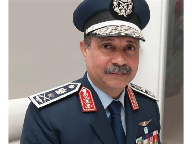 وزير الطيران الجديد يصل مقر الوزارة لبدء مهام عمله وزير الطيران الجديد يصل مقر الوزارة لبدء مهام عمله