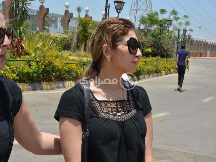 منة جلال تعلن وفاة خالها عبر "فيسبوك" منة جلال تعلن وفاة خالها عبر "فيسبوك"