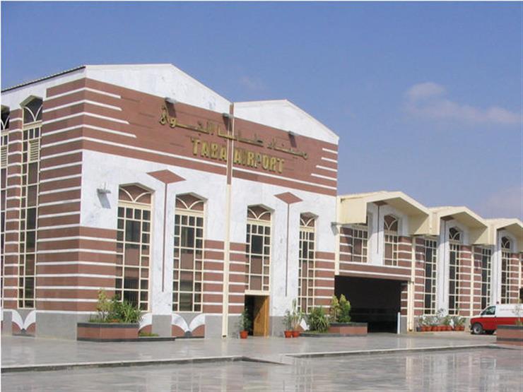 إجراءات احترازية مكثفة في مطار طابا استعدادًا لعودة الرحلات السياحية إجراءات احترازية مكثفة في مطار طابا استعدادًا لعودة الرحلات السياحية