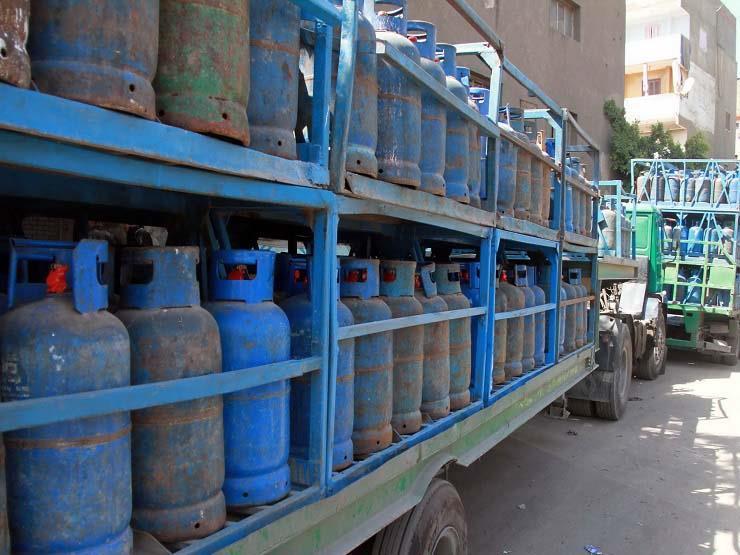 ممثل وزارة البترول بالبرلمان: المواطن سيشعر بانخفاض أسعار أنابيب البوتاجاز بعد فترة ممثل وزارة البترول بالبرلمان: المواطن سيشعر بانخفاض أسعار أنابيب البوتاجاز بعد فترة