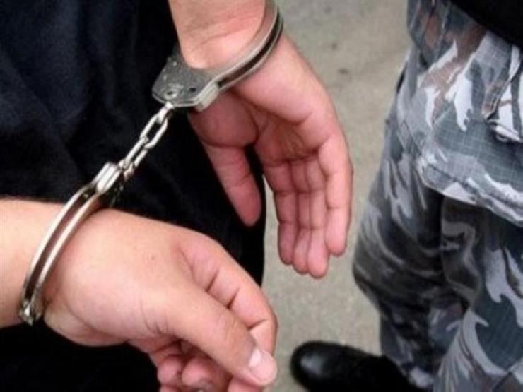 بعد 10 سنوات من الجريمة .. القبض على المتهم بقتل شاب بـ 12 طعنة فى مسكنه بعد 10 سنوات من الجريمة .. القبض على المتهم بقتل شاب بـ 12 طعنة فى مسكنه