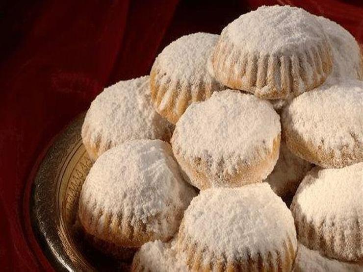 كحك وأسماك وحلويات.. نصائح ضرورية لتجنب زيادة الوزن في العيد كحك وأسماك وحلويات.. نصائح ضرورية لتجنب زيادة الوزن في العيد