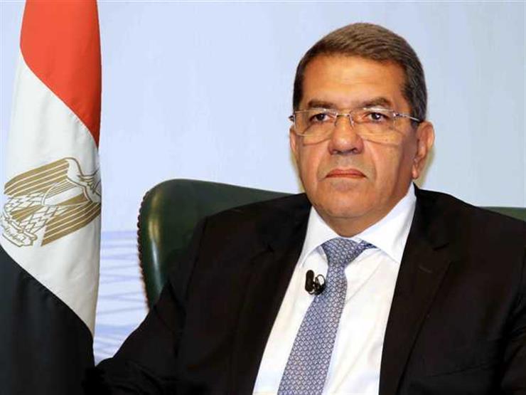 وزير المالية السابق:" الرئيس اتخذ قرار الإصلاح الاقتصادي بشجاعة" وزير المالية السابق:" الرئيس اتخذ قرار الإصلاح الاقتصادي بشجاعة"