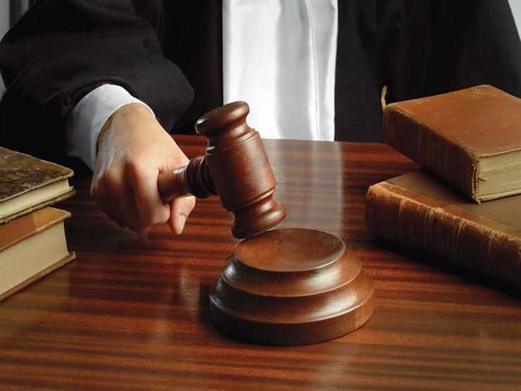 الأربعاء.. نظر تجديد حبس ضابطين و4 أمناء شرطة في مقتل "محتجز قسم الحدائق" الأربعاء.. نظر تجديد حبس ضابطين و4 أمناء شرطة في مقتل "محتجز قسم الحدائق"