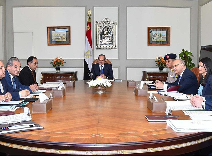 السيسي يوجه بتكثيف خطة ترشيد المياه والإسراع في إنهاء المشروعات الكبرى السيسي يوجه بتكثيف خطة ترشيد المياه والإسراع في إنهاء المشروعات الكبرى