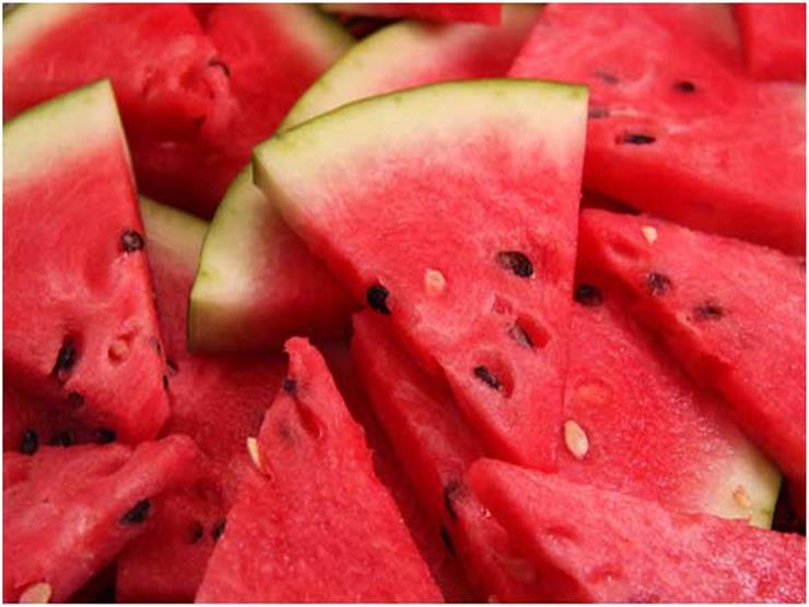 ماذا يحدث لجسمك عند تناولك البطيخ يوميًا؟ ماذا يحدث لجسمك عند تناولك البطيخ يوميًا؟
