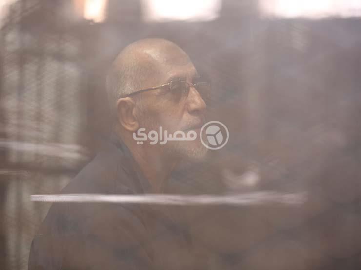 "الجنايات" تستكمل محاكمة بديع و46 آخرين في "اقتحام قسم شرطة العرب" "الجنايات" تستكمل محاكمة بديع و46 آخرين في "اقتحام قسم شرطة العرب"