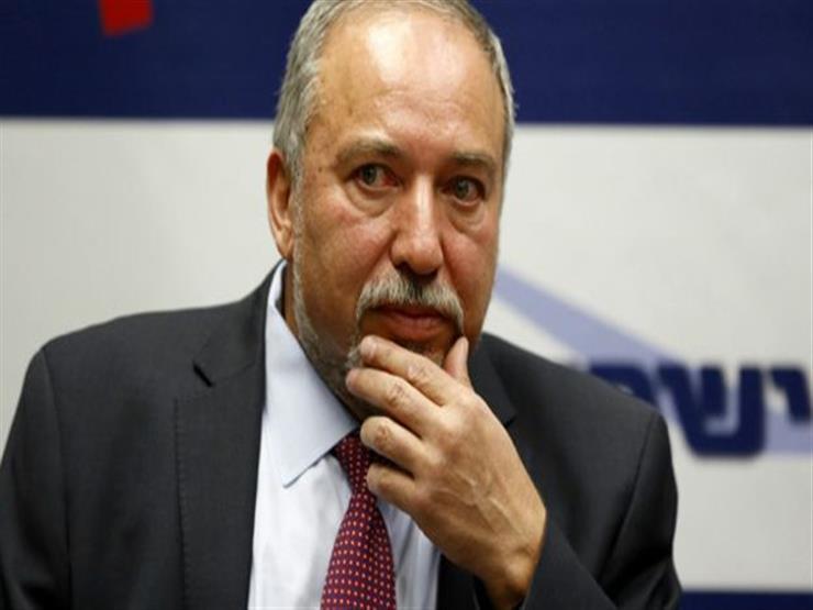 وزير الدفاع الإسرائيلي يبحث تخفيف القيود المفروضة على غزة وزير الدفاع الإسرائيلي يبحث تخفيف القيود المفروضة على غزة