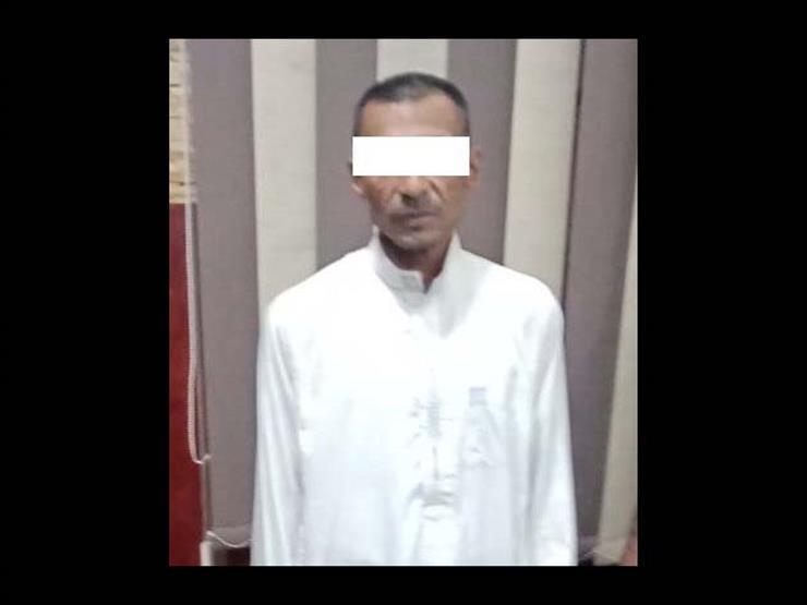 مذبحة الشروق| الأب المتهم بقتل زوجته وأطفاله يمثل جريمته أمام النيابة مذبحة الشروق| الأب المتهم بقتل زوجته وأطفاله يمثل جريمته أمام النيابة
