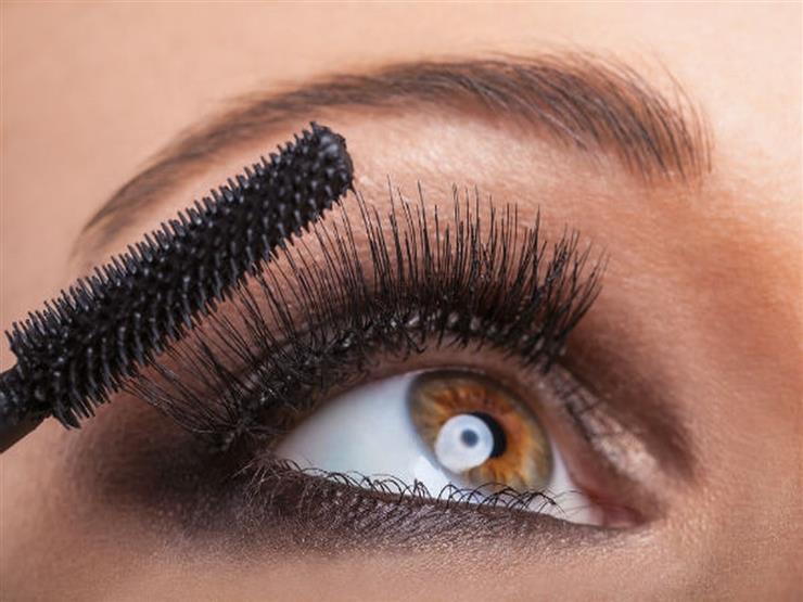 وفري شراء جديدة.. 3 طرق لحل مشكلة جفاف الماسكارا القديمة وفري شراء جديدة.. 3 طرق لحل مشكلة جفاف الماسكارا القديمة
