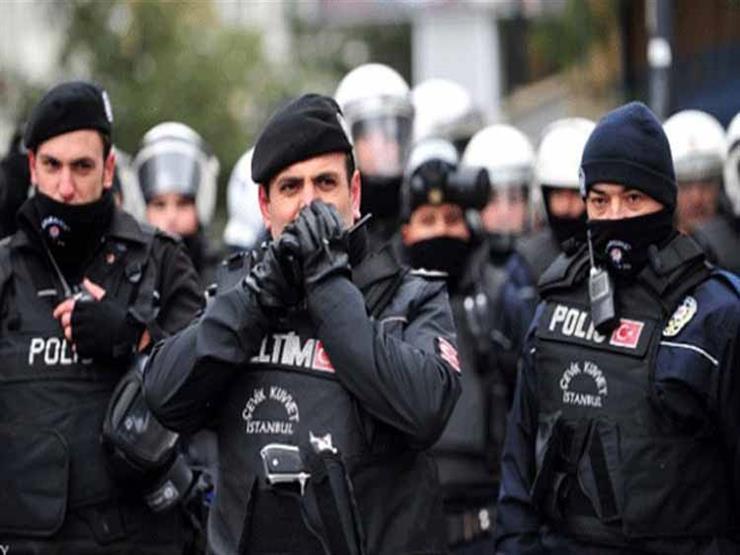 الشرطة التركية تلقي القبض على أكثر من مئة عسكري بشبهة دعم جولن الشرطة التركية تلقي القبض على أكثر من مئة عسكري بشبهة دعم جولن