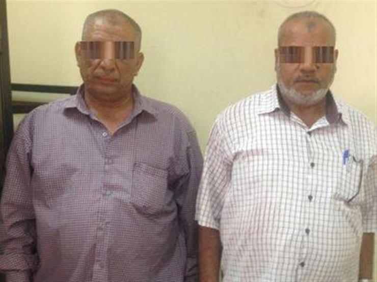 ضبط مسئولين بالدقهلية مكنا مواطنين من البناء على الزراعات بالمخالفة للقانون ضبط مسئولين بالدقهلية مكنا مواطنين من البناء على الزراعات بالمخالفة للقانون