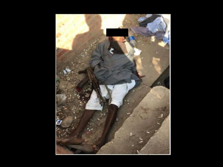"مأمورية الفجر".. قصة الـ60 دقيقة "رصاص" لإنهاء أسطورة "القناص" بأسوان "مأمورية الفجر".. قصة الـ60 دقيقة "رصاص" لإنهاء أسطورة "القناص" بأسوان