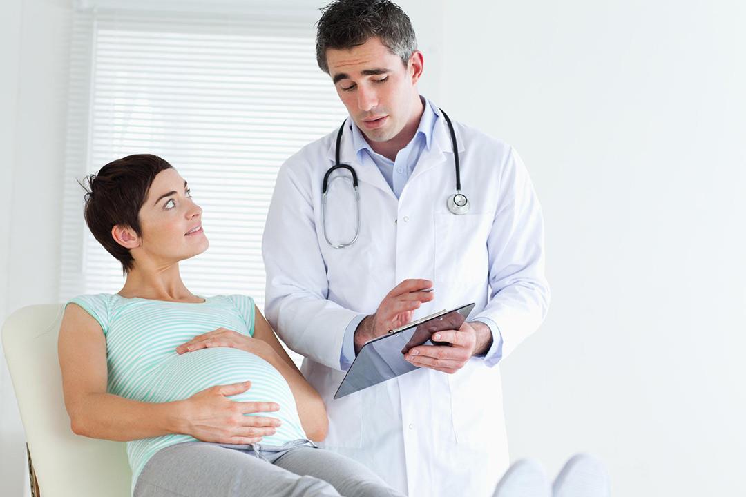 6 تحاليل لازمة لكل امرأة في بداية الحمل.. (انفوجراف) 6 تحاليل لازمة لكل امرأة في بداية الحمل.. (انفوجراف)