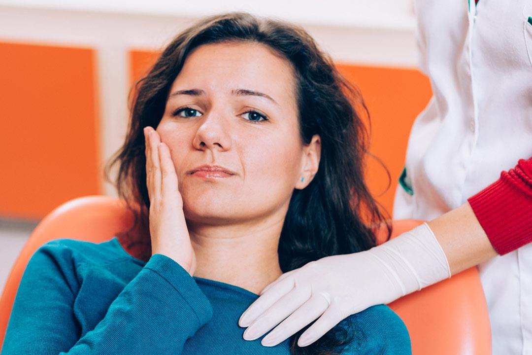 لمرضى السكري.. نزيف اللثة علامة منذرة تستدعي زيارة الطبيب لمرضى السكري.. نزيف اللثة علامة منذرة تستدعي زيارة الطبيب