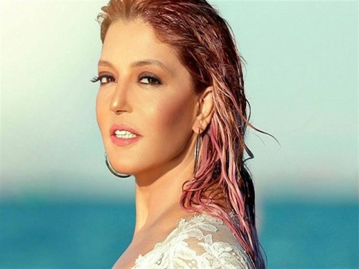 عمل مسرحي لسميرة سعيد مع "العدل جروب" عمل مسرحي لسميرة سعيد مع "العدل جروب"