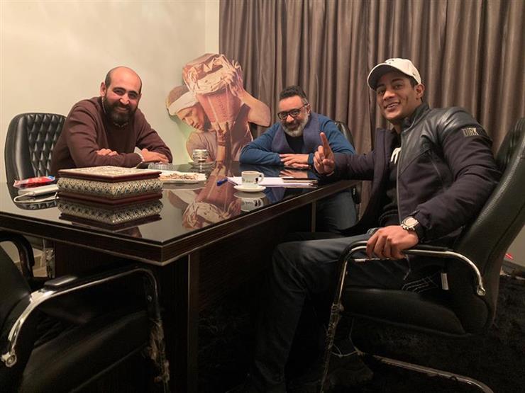 محمد رمضان وعبدالرحيم كمال وإبراهيم فخر في جلسة عمل "زلزال" محمد رمضان وعبدالرحيم كمال وإبراهيم فخر في جلسة عمل "زلزال"