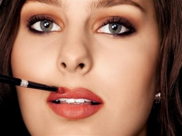 7 أخطاء تجنبيها عند وضعك للمكياج الصباحي 7 أخطاء تجنبيها عند وضعك للمكياج الصباحي