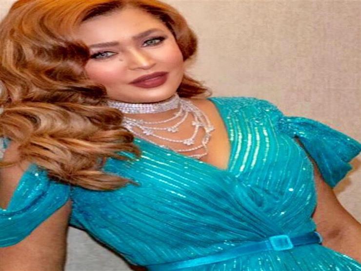 المطربة السعودية "وعد": "لا يمكنني التخلي عن المكياج" المطربة السعودية "وعد": "لا يمكنني التخلي عن المكياج"