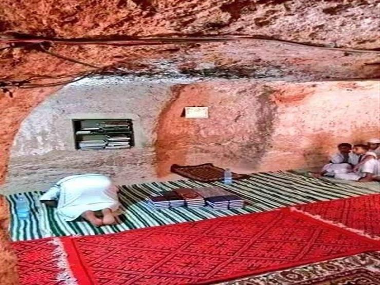 "مسجد الموحدين".. قصة مسجد جزائري على عمق 6 أمتار تحت الأرض "مسجد الموحدين".. قصة مسجد جزائري على عمق 6 أمتار تحت الأرض