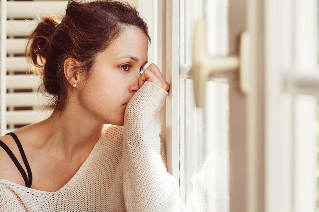 كيف تتخلص من الأفكار الانتحارية؟.. خطة الإنقاذ هنا كيف تتخلص من الأفكار الانتحارية؟.. خطة الإنقاذ هنا