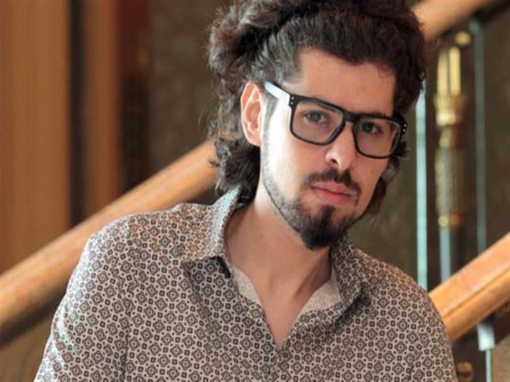 فيديو| فريق عمل فيلم محمد رمضان يحتفلون بمخرج "شبح النيل" فيديو| فريق عمل فيلم محمد رمضان يحتفلون بمخرج "شبح النيل"