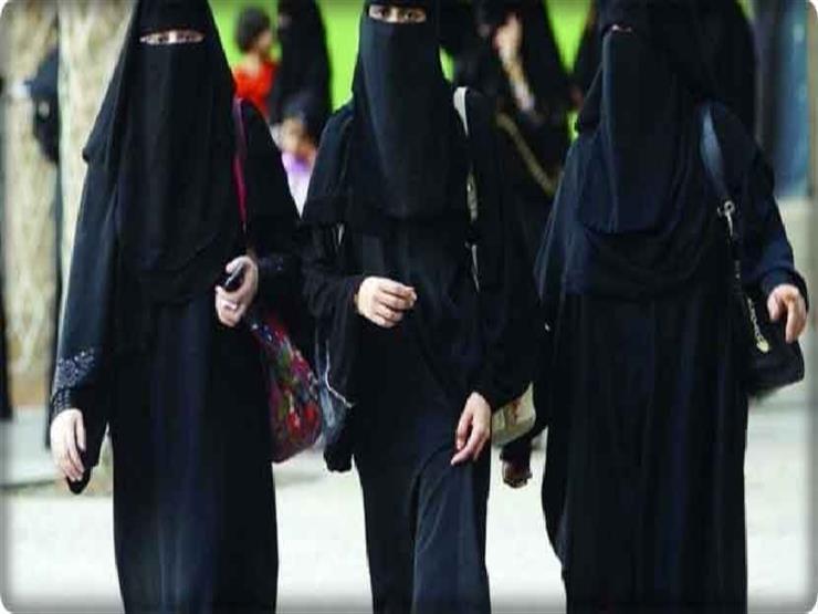 بعد رهف.. السعودية نجود توثّق لحظة هروبها من منزلها (فيديو) بعد رهف.. السعودية نجود توثّق لحظة هروبها من منزلها (فيديو)
