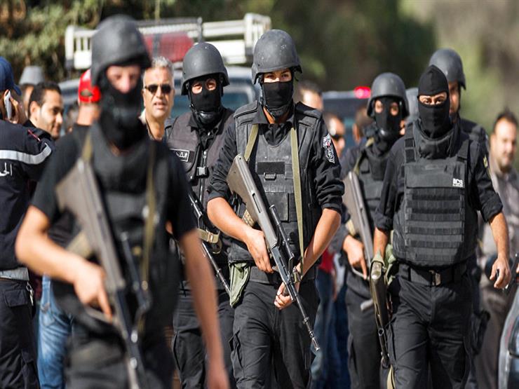 الداخلية: مصرع 5 عناصر إرهابية في مداهمة أمنية بالعريش الداخلية: مصرع 5 عناصر إرهابية في مداهمة أمنية بالعريش