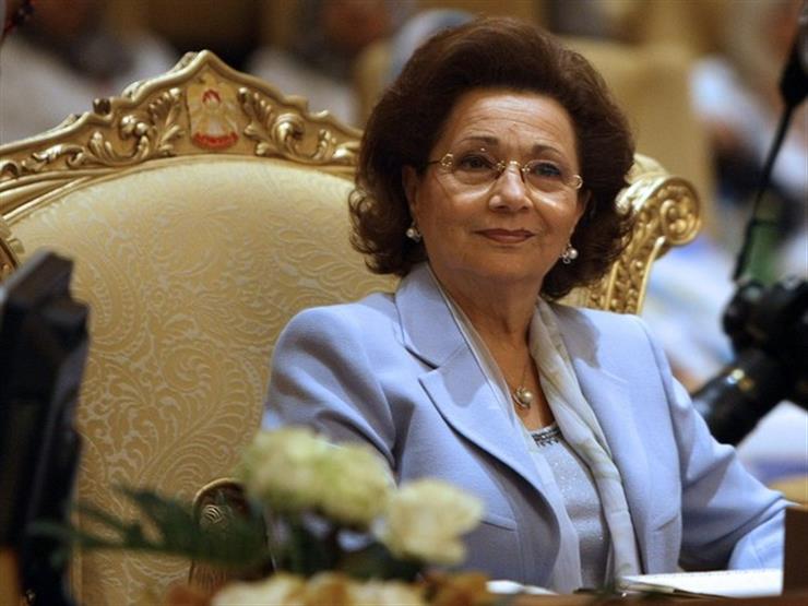 نجلها: سوزان مبارك في العناية المركزة نجلها: سوزان مبارك في العناية المركزة
