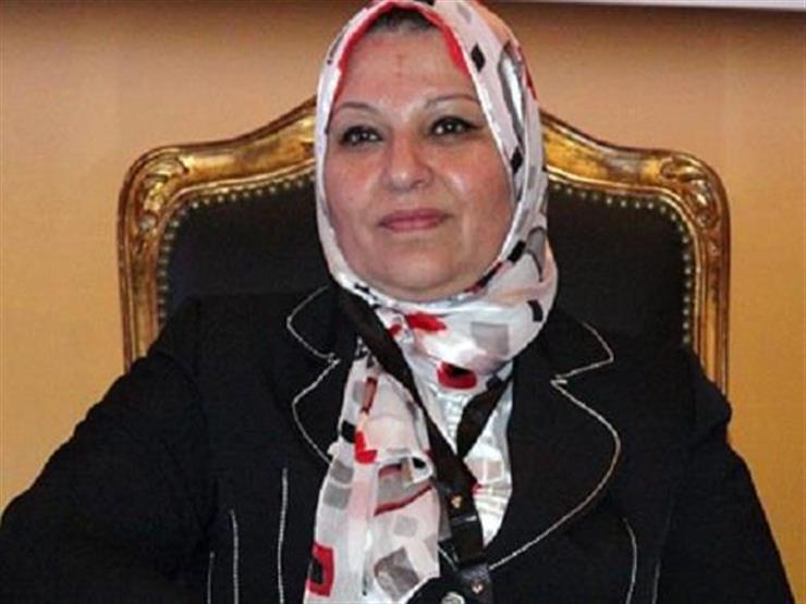 رئيس نقل الكهرباء توقع 3 عقود جديدة بقيمة 985 مليون جنيه رئيس نقل الكهرباء توقع 3 عقود جديدة بقيمة 985 مليون جنيه