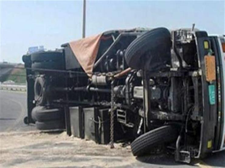 مصرع 3 في انقلاب سيارة أسمنت على ربع نقل ببني سويف مصرع 3 في انقلاب سيارة أسمنت على ربع نقل ببني سويف