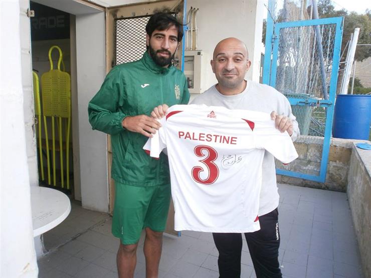 حوار.. صخرة فلسطين يتحدث لمصراوي عن حلم التتويج بأمم آسيا حوار.. صخرة فلسطين يتحدث لمصراوي عن حلم التتويج بأمم آسيا