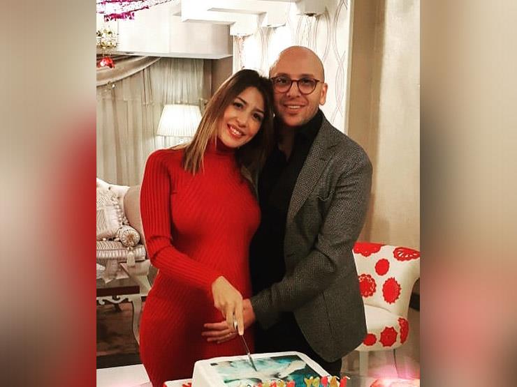 جنات تحتفل بعيد ميلادها مع زوجها:" إدعولي" جنات تحتفل بعيد ميلادها مع زوجها:" إدعولي"