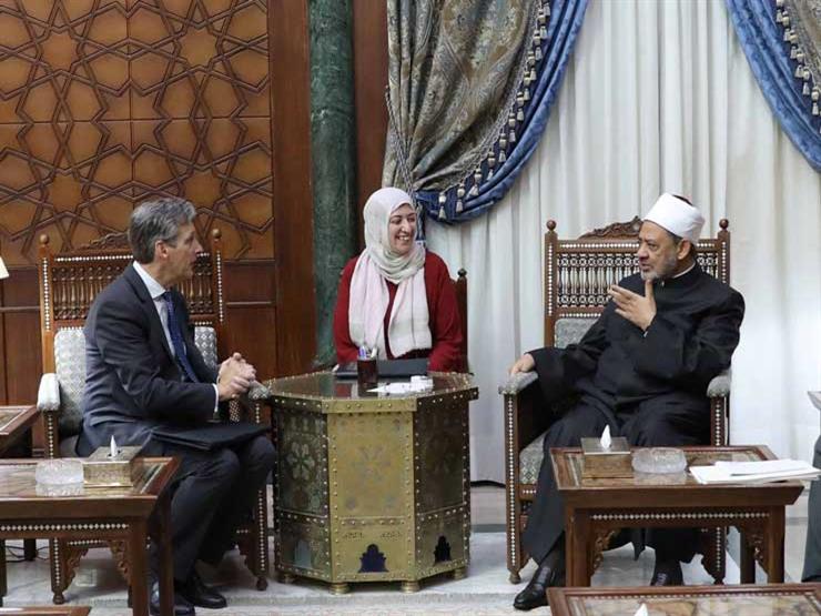سفير بريطانيا: الأزهر شريك أساسي في مبادراتنا تجاه القضايا الإنسانية سفير بريطانيا: الأزهر شريك أساسي في مبادراتنا تجاه القضايا الإنسانية