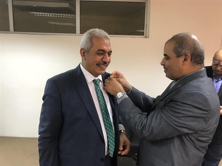 رئيس جامعة الأزهر يتابع مستوى الخدمات الصحية بمستشفى الحسين رئيس جامعة الأزهر يتابع مستوى الخدمات الصحية بمستشفى الحسين