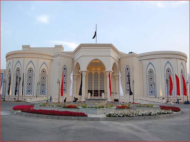 مؤتمر "مصر تستطيع بالاستثمار والتنمية" يواصل فعالياته لليوم الثاني على التوالي مؤتمر "مصر تستطيع بالاستثمار والتنمية" يواصل فعالياته لليوم الثاني على التوالي