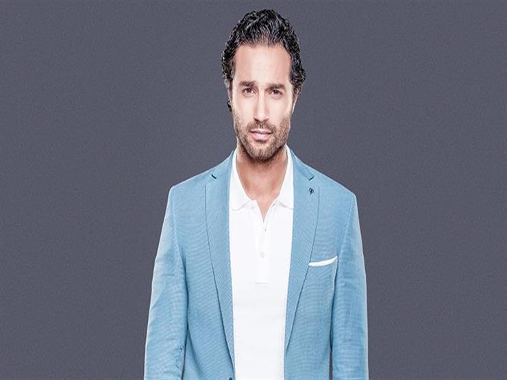كريم فهمي يعرب عن حبه لهذا الفيلم كريم فهمي يعرب عن حبه لهذا الفيلم