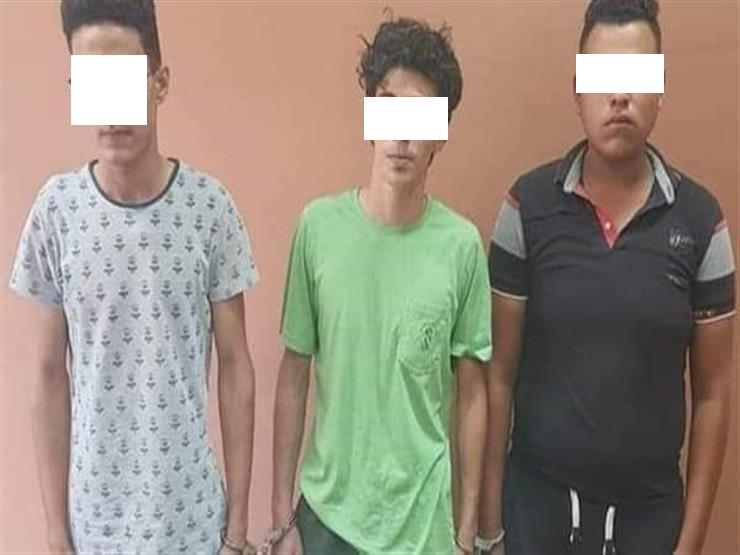 إجراءات أمنية مشددة بمحيط محكمة شبين الكوم في أولى جلسات محاكمة "راجح" إجراءات أمنية مشددة بمحيط محكمة شبين الكوم في أولى جلسات محاكمة "راجح"