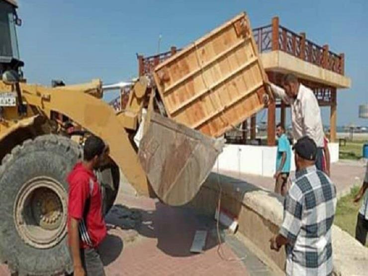 حملة لإزالة المخالفات والتعديات على شاطئ بورسعيد حملة لإزالة المخالفات والتعديات على شاطئ بورسعيد