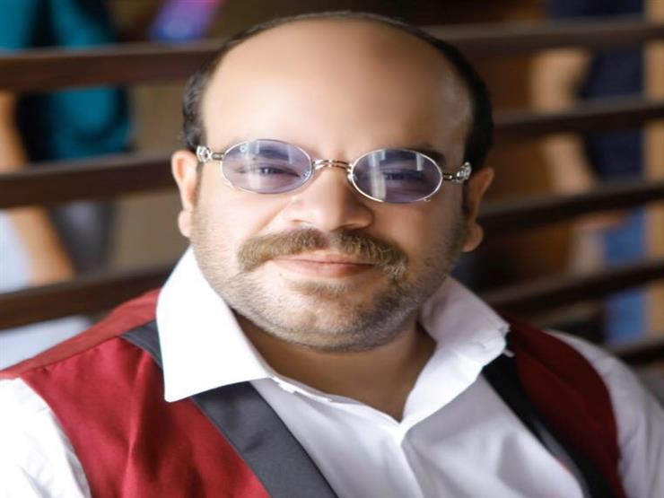 نجوم "مسرح مصر" يؤدون العمرة (صورة) نجوم "مسرح مصر" يؤدون العمرة (صورة)