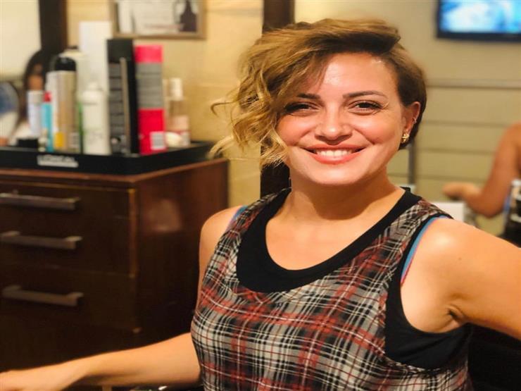 ريهام عبدالغفور تتناول العشاء مع ابنها على ضوء الشموع.. هذا ما قالته ريهام عبدالغفور تتناول العشاء مع ابنها على ضوء الشموع.. هذا ما قالته