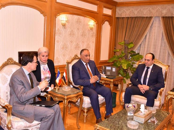 رئيس "الرقابة الإدارية": توافق الرؤى في مكافحة الفساد لمصر وفرنسا رئيس "الرقابة الإدارية": توافق الرؤى في مكافحة الفساد لمصر وفرنسا
