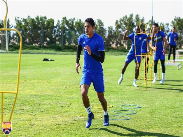 "نادم على التوقيع للأهلي".. إسلام جابر يرحب بالانتقال للزمالك "لو طلبه" "نادم على التوقيع للأهلي".. إسلام جابر يرحب بالانتقال للزمالك "لو طلبه"