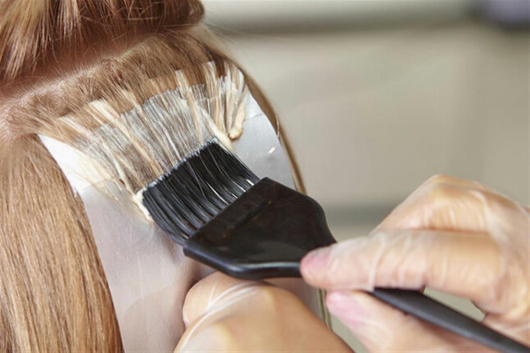 الصبغات مضرة.. إليكِ طرق طبيعية لتغيير لون الشعر الصبغات مضرة.. إليكِ طرق طبيعية لتغيير لون الشعر