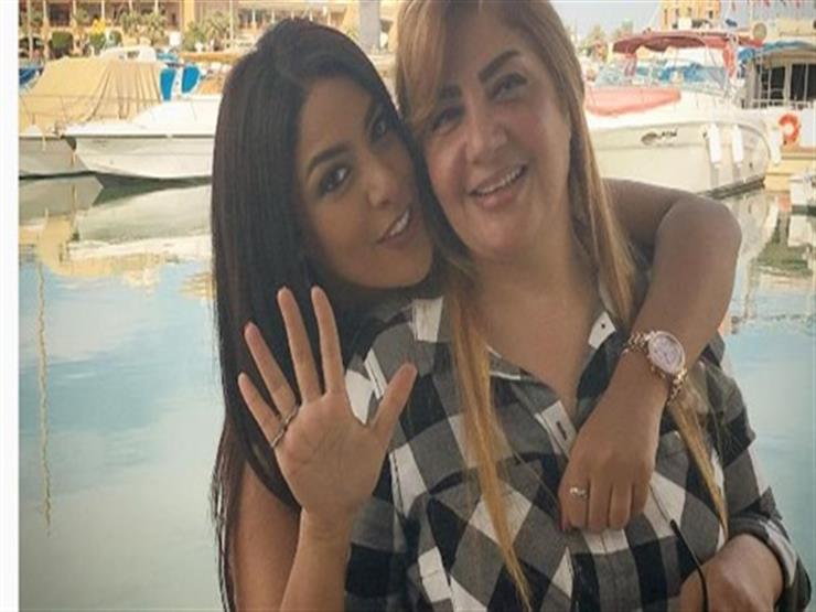 فيديو| نرمين ماهر تحتفل بعيد ميلاد والدتها فيديو| نرمين ماهر تحتفل بعيد ميلاد والدتها