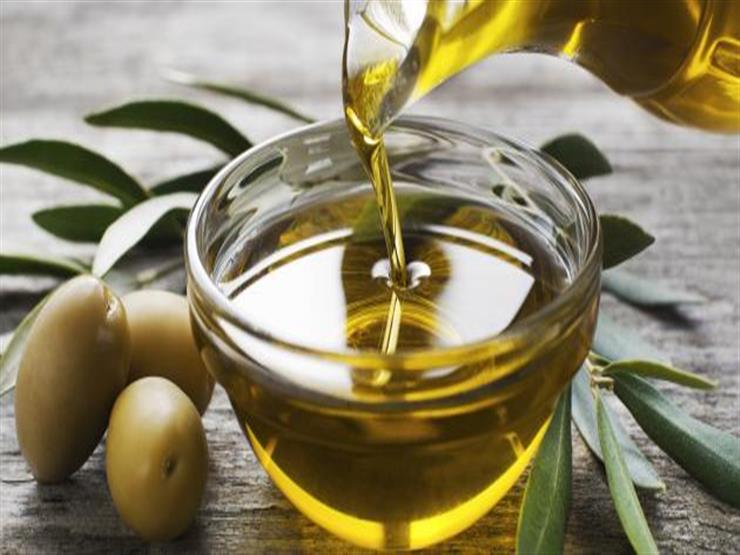 هل زيت الزيتون مرطب آمن لبشرتك؟ هل زيت الزيتون مرطب آمن لبشرتك؟