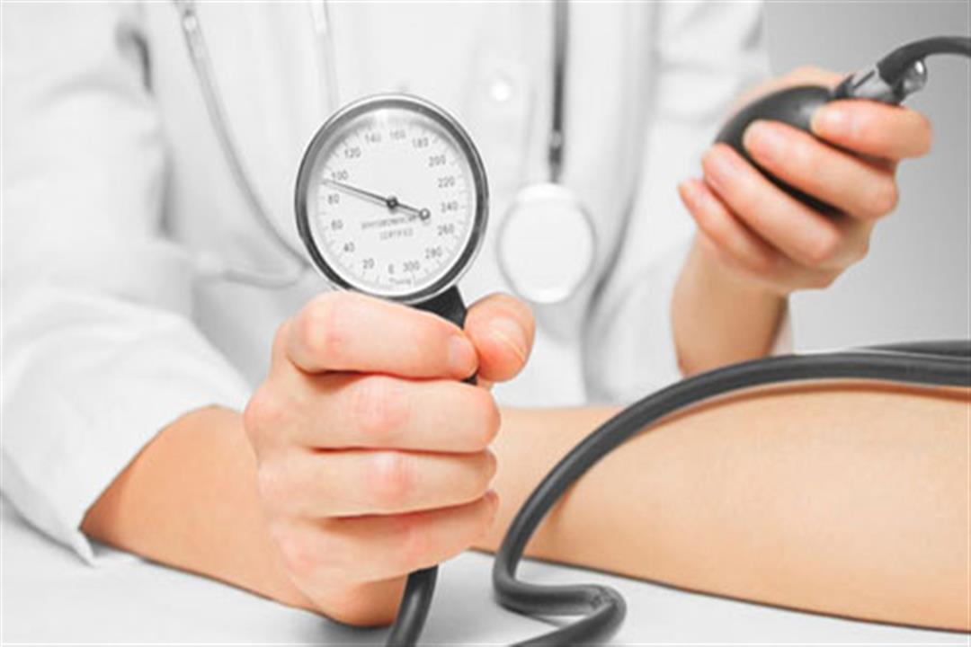 الصحة تقدم إرشادات لمرضى الضغط المرتفع لحمايتهم من مضاعفاته الصحة تقدم إرشادات لمرضى الضغط المرتفع لحمايتهم من مضاعفاته